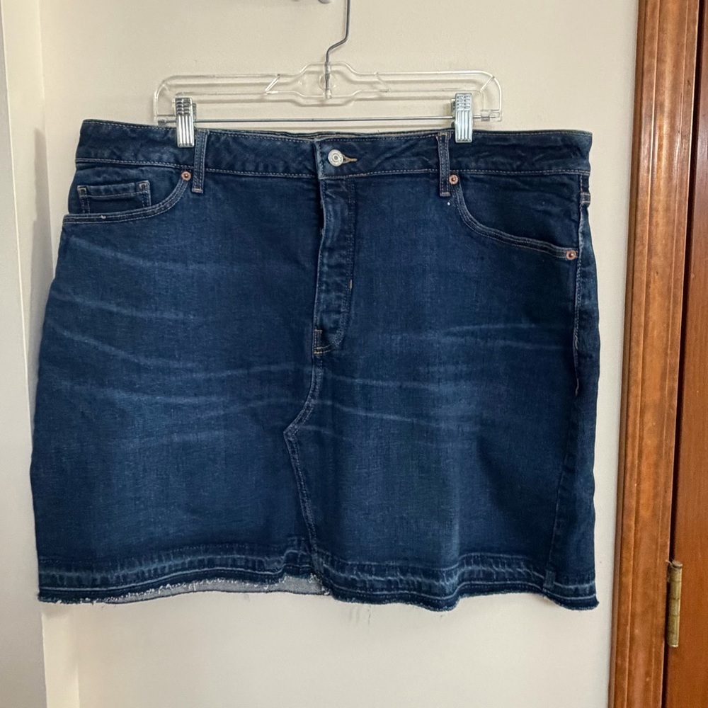 Old Navy High-Rise Denim Skirt